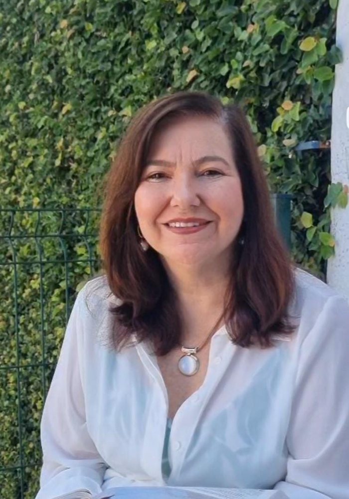 Dilma Piassa Mendes — Diretora / Mantenedora do Colégio Gênesis