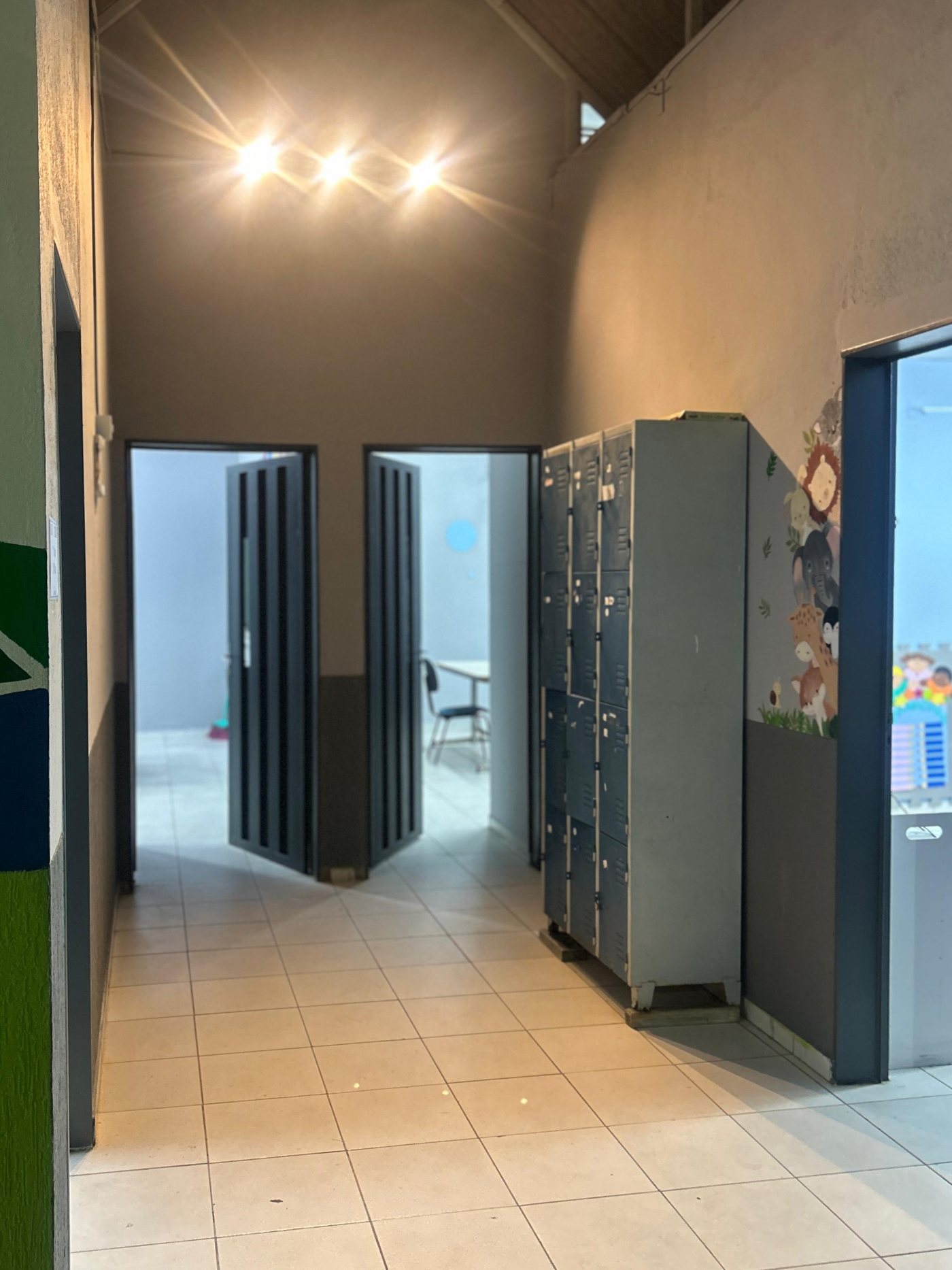 Área de circulação dos alunos no Colégio Gênesis